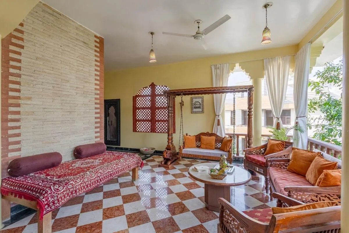 Abhimanyu Mansion Emerald 1-Room Retreat With Common Outdoor Dining Area & Garden 우다이푸르