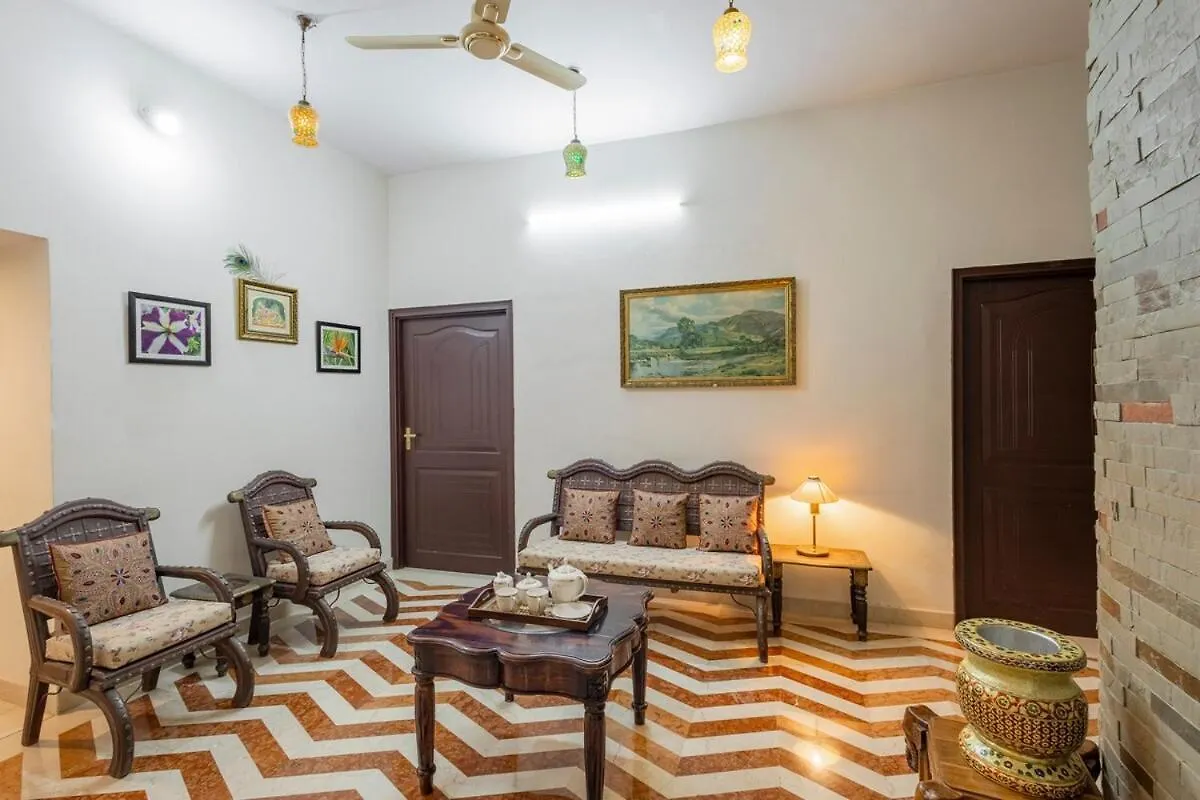 Βίλα Abhimanyu Mansion Emerald 1-Room Retreat With Common Outdoor Dining Area & Garden Ουνταϊπούρ
