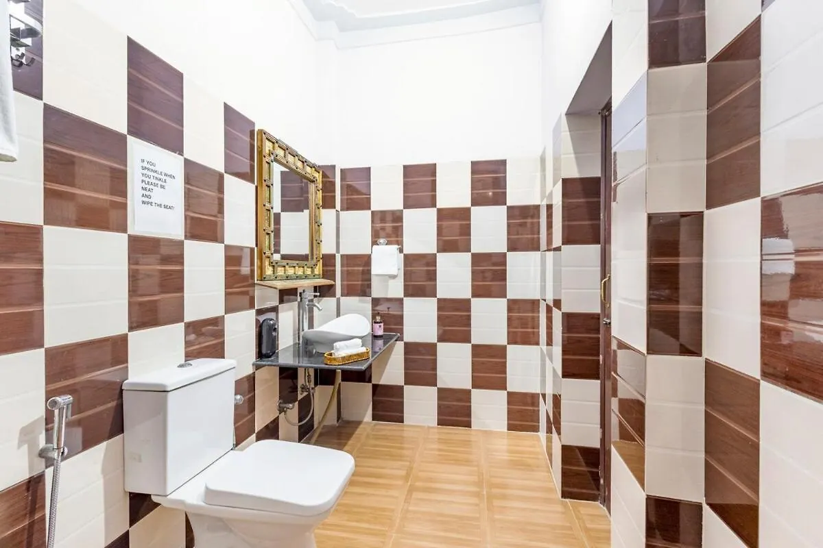 Abhimanyu Mansion Emerald 1-Room Retreat With Common Outdoor Dining Area & Garden Ουνταϊπούρ 0*,  Ινδία