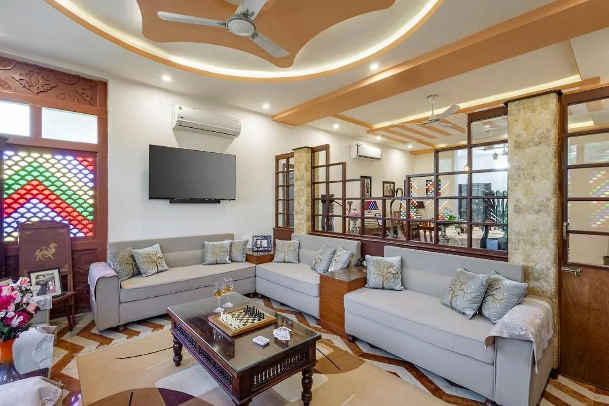 Abhimanyu Mansion Emerald 1-Room Retreat With Common Outdoor Dining Area & Garden Ουνταϊπούρ Βίλα